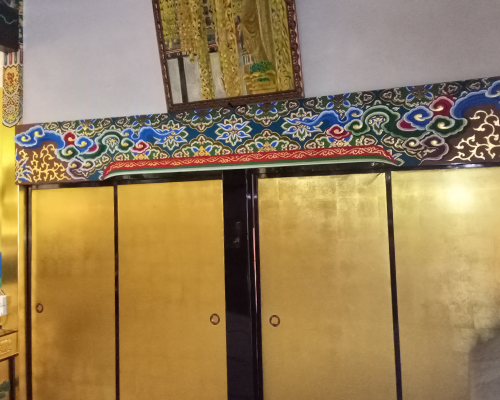 お内陣虹梁彩色後