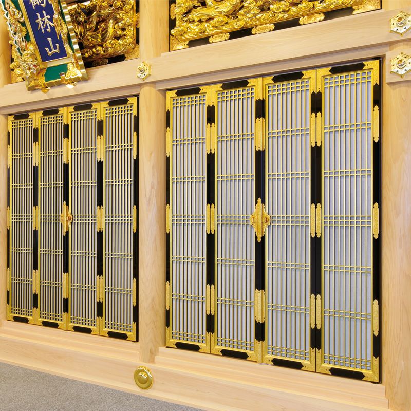 軸回し式巻障子（折障子） 本漆塗 框金具打 取付金具共 極上 基準寸法 間口516cm、高さ212cm 4枚建 3カ所（各宗派）