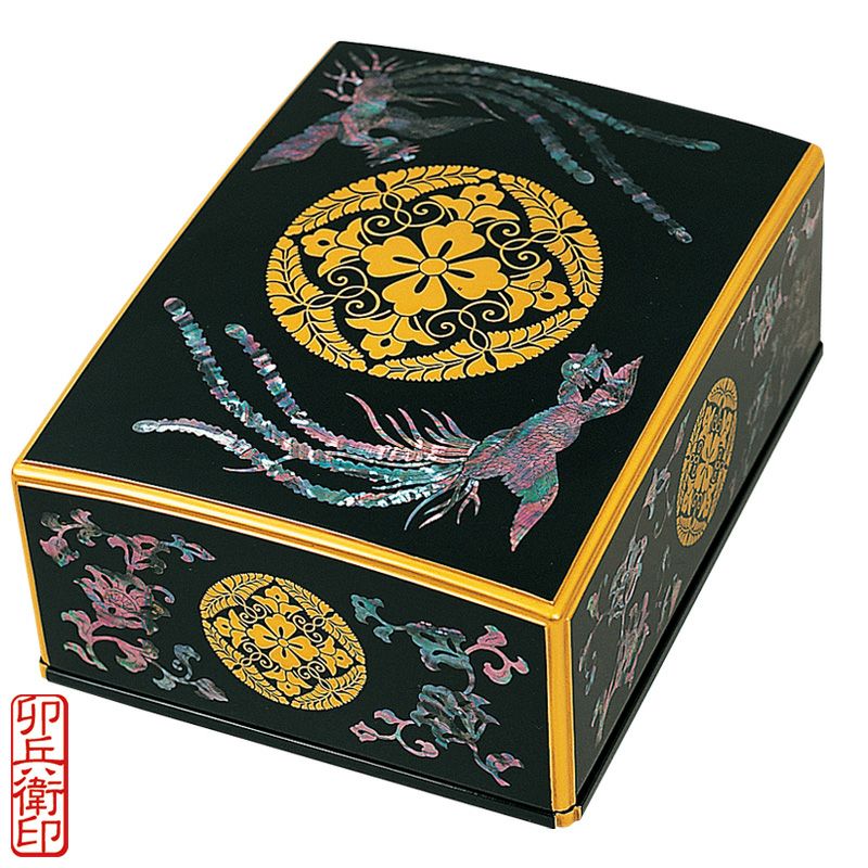 御和讃箱 青貝入 本漆塗 定紋付 内部金箔押 別誂 卯兵衛印 内寸長さ20cm、幅14.5cm（大谷派）