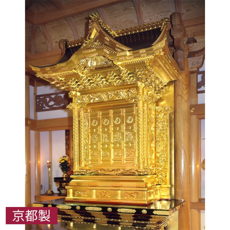 三方妻屋根型御宮殿 唐戸・脇袖付 純金箔押 金具打 屋根幅152cm