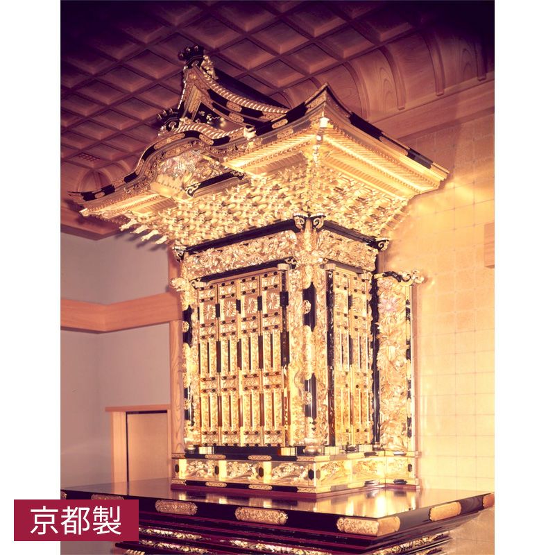 前妻屋根型御宮殿 四本柱 唐戸・脇袖付 金具打 屋根幅152cm